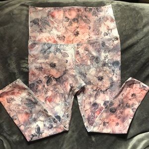 EVCR Rose and skull print legging Capri hi-waist